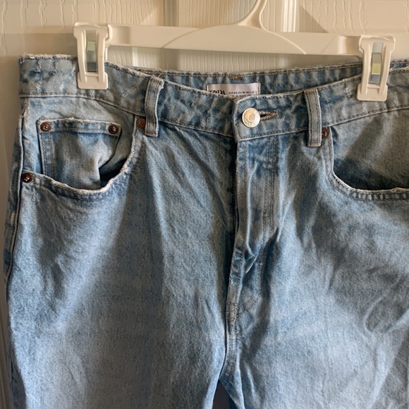 Zara Straight Leg Jeans - Picture 2 of 4